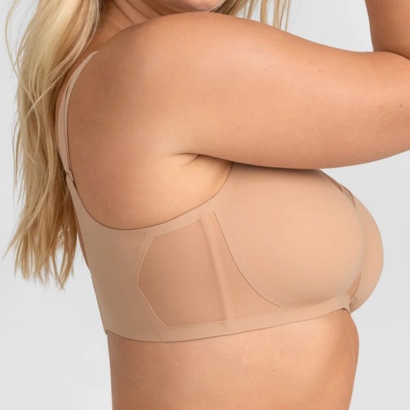 Honey Love CrossOver Bra - Picture 2 of 7